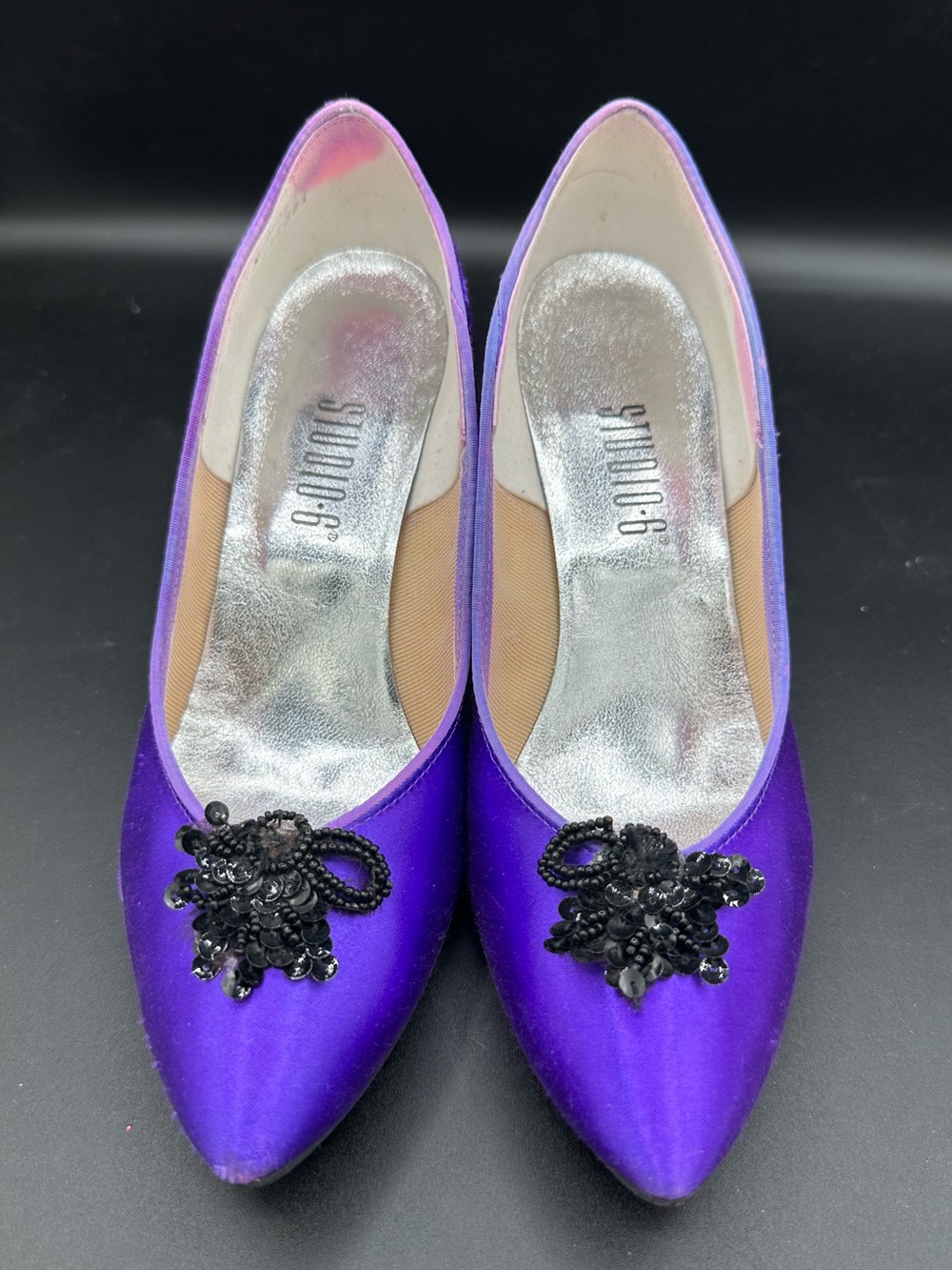 Vintage Studio 6 Purple Satin Beaded Applique Kitten Heels
